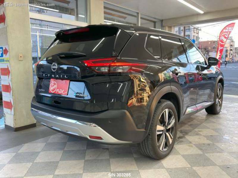 X-TRAIL-7