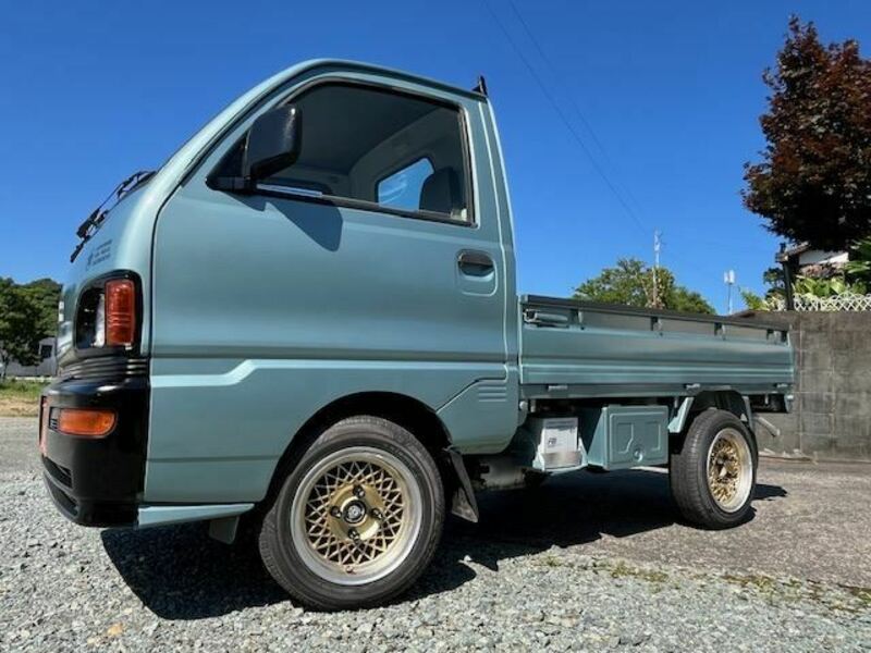 MINICAB TRUCK