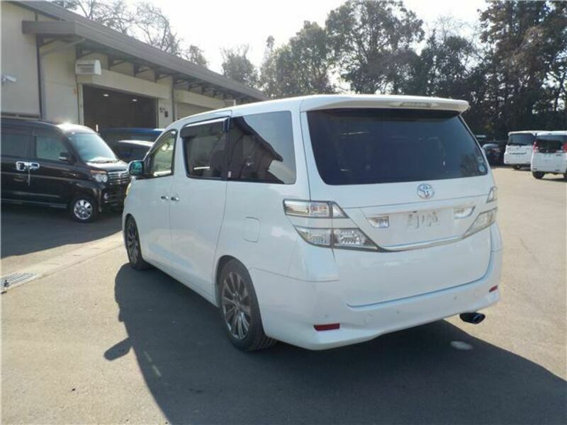 VELLFIRE