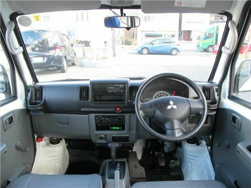 MINICAB VAN