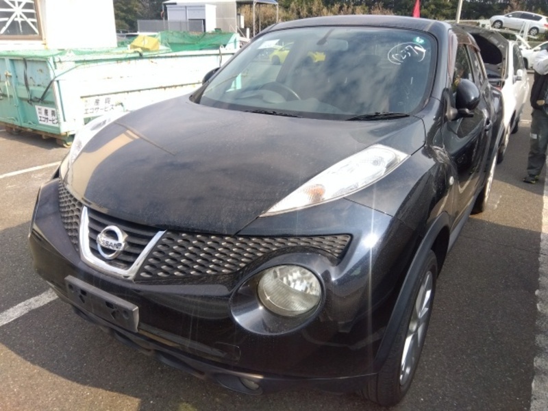 NISSAN JUKE