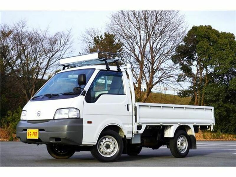 NISSAN VANETTE TRUCK