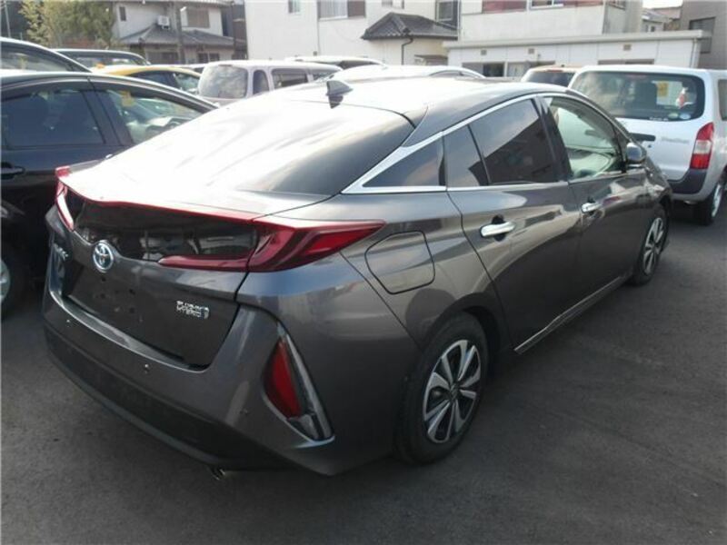 PRIUS PHV