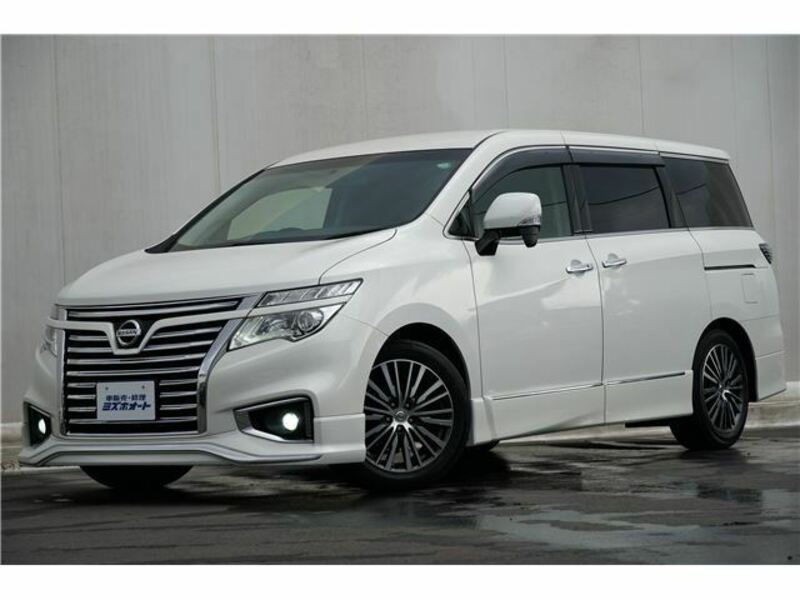 NISSAN ELGRAND