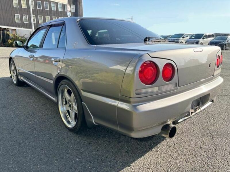 SKYLINE