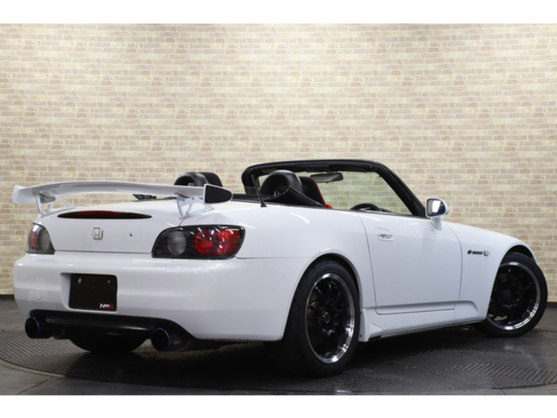 S2000