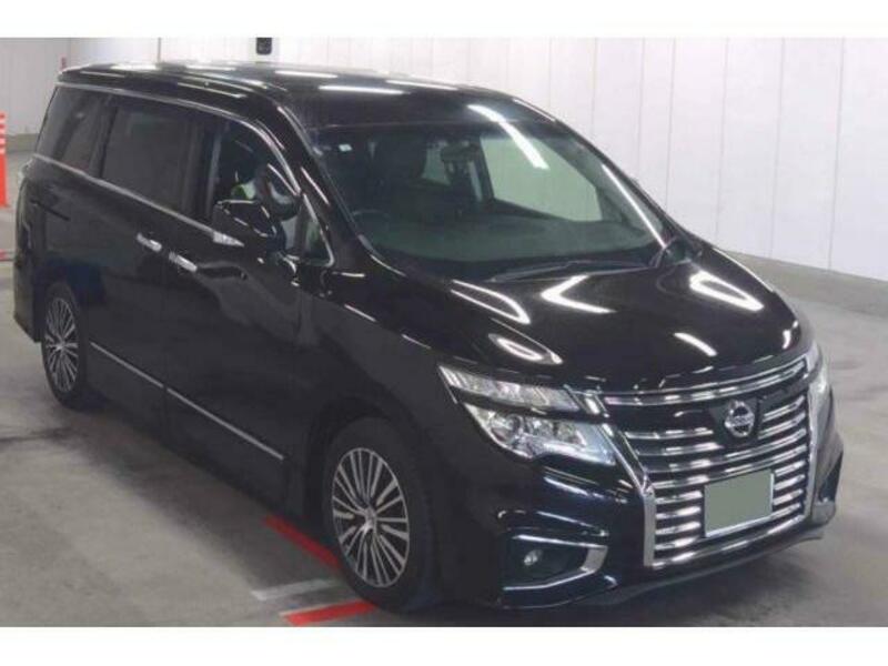 NISSAN ELGRAND