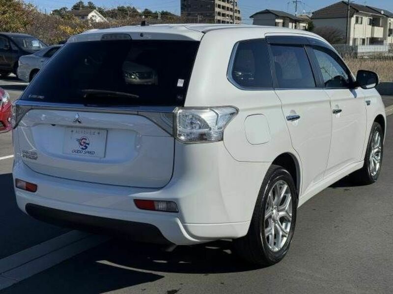 OUTLANDER PHEV