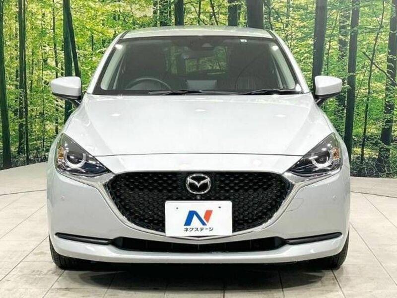 MAZDA2