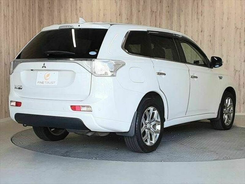 OUTLANDER PHEV