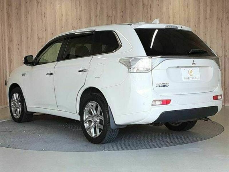 OUTLANDER PHEV