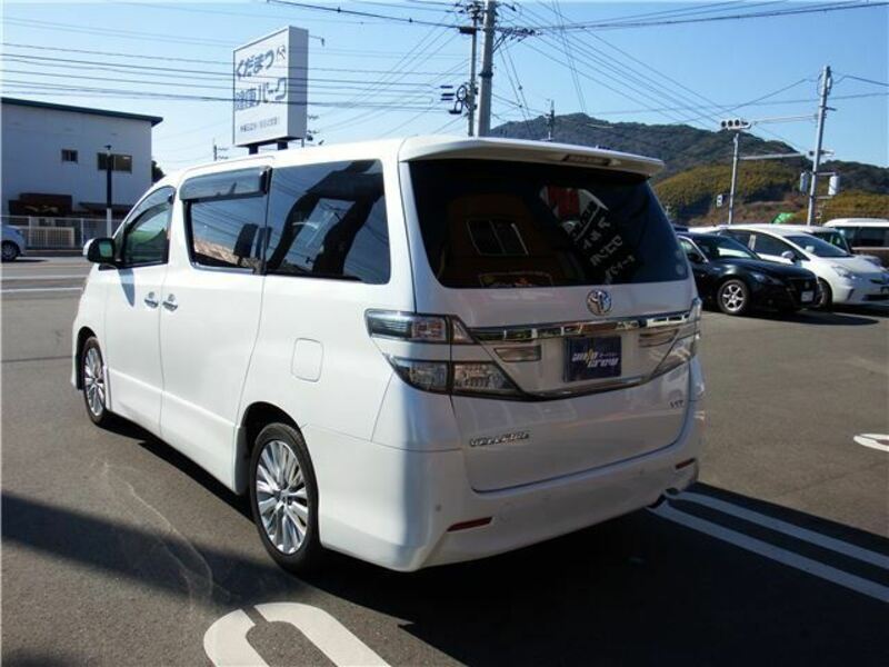 VELLFIRE