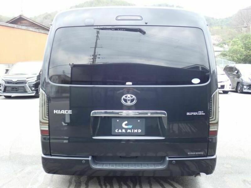 HIACE VAN