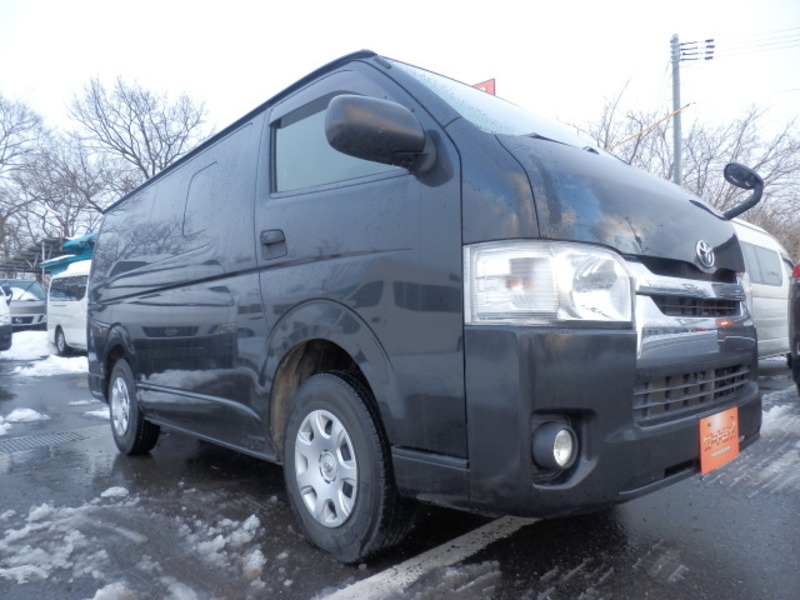 HIACE VAN