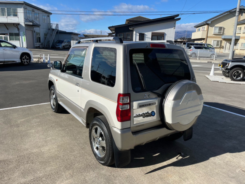 PAJERO MINI