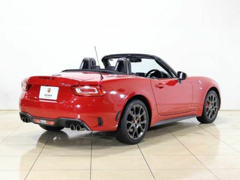 ABARTH 124 SPIDER