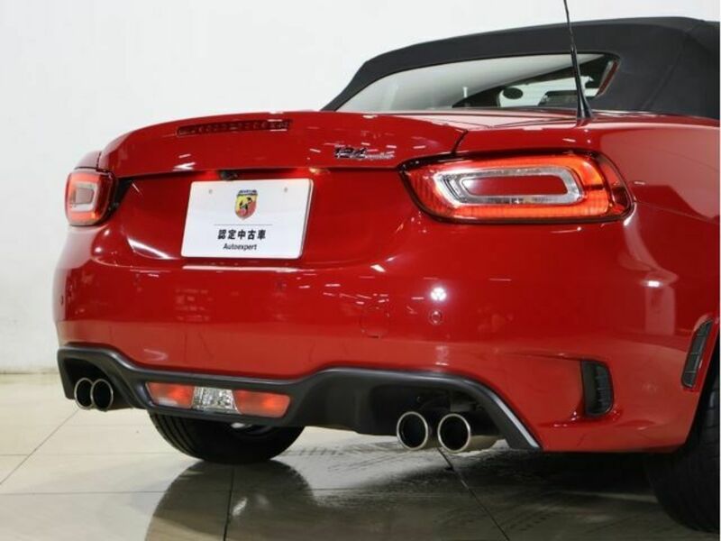 ABARTH 124 SPIDER