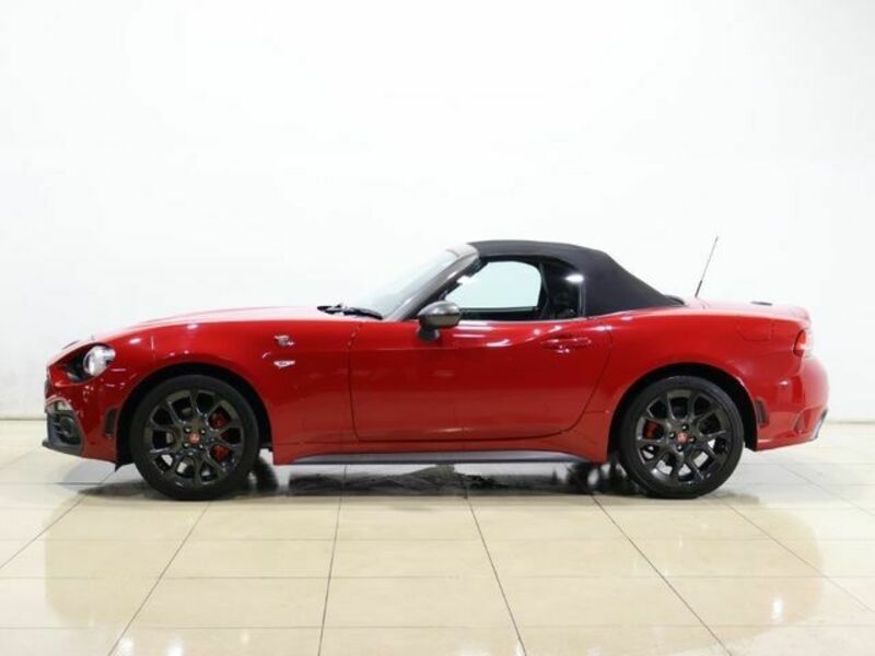 ABARTH 124 SPIDER