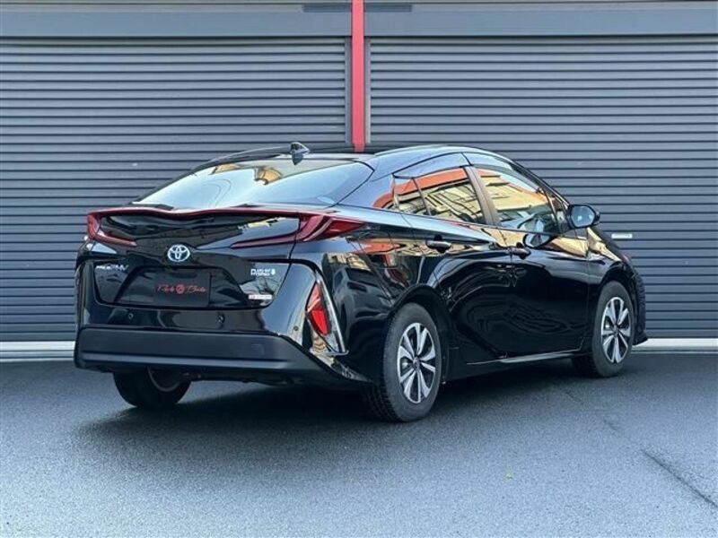 PRIUS PHV