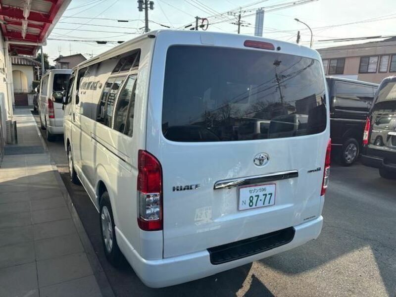 HIACE VAN