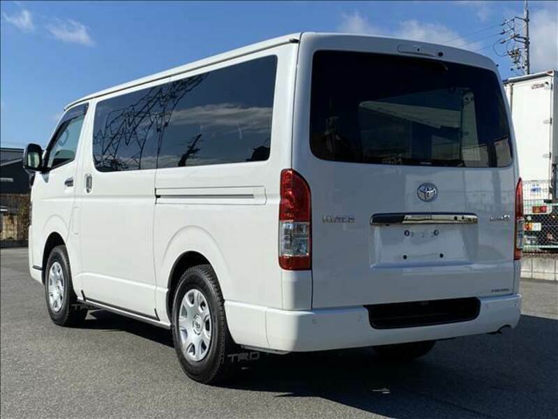 HIACE VAN