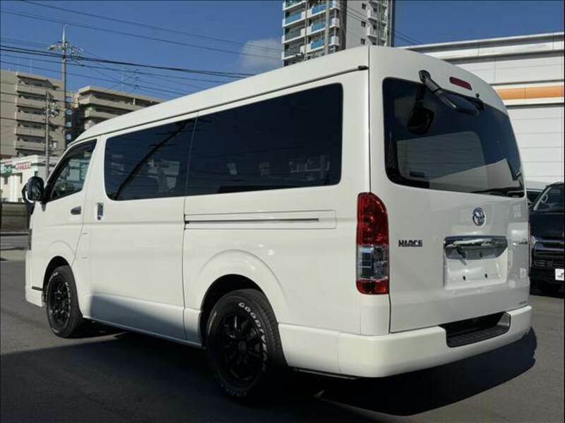 HIACE VAN