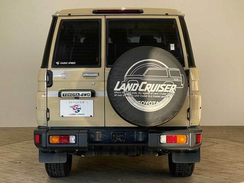 LAND CRUISER