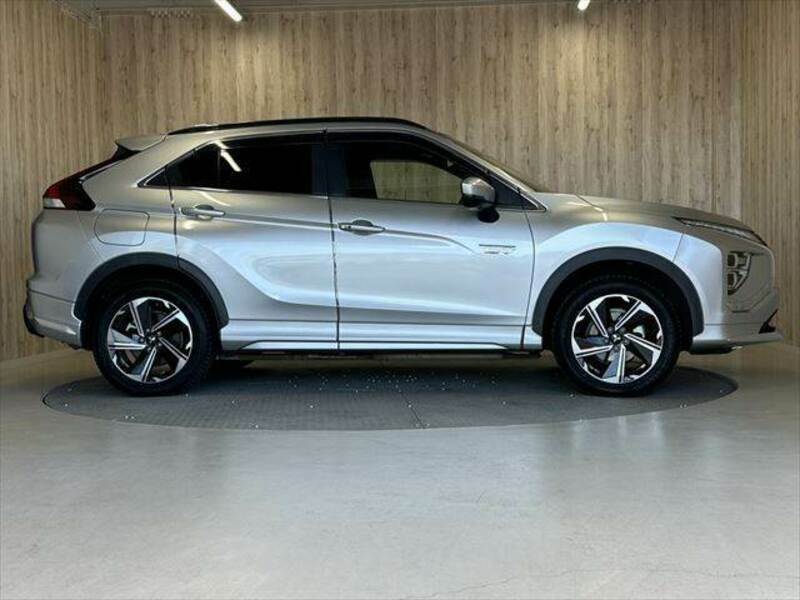 ECLIPSE CROSS