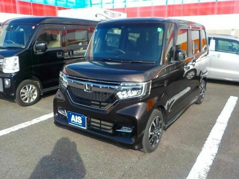 HONDA N BOX CUSTOM