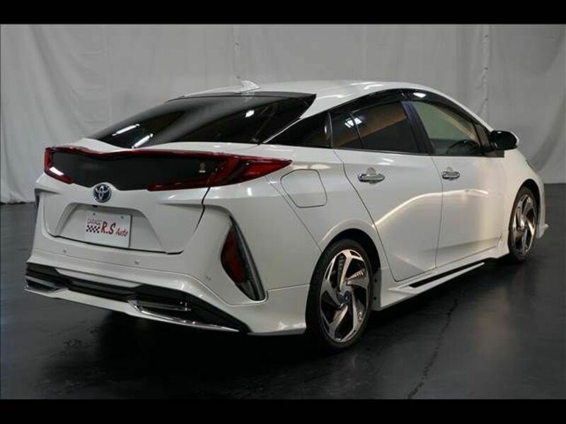 PRIUS PHV