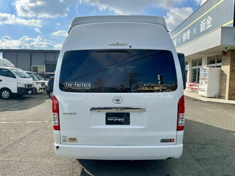 HIACE