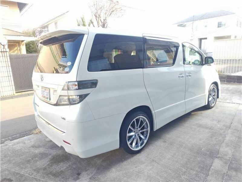 VELLFIRE