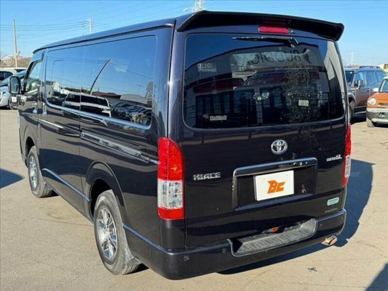 HIACE VAN