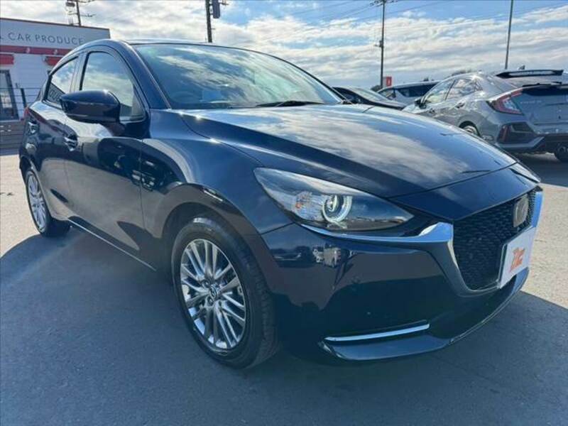 MAZDA2