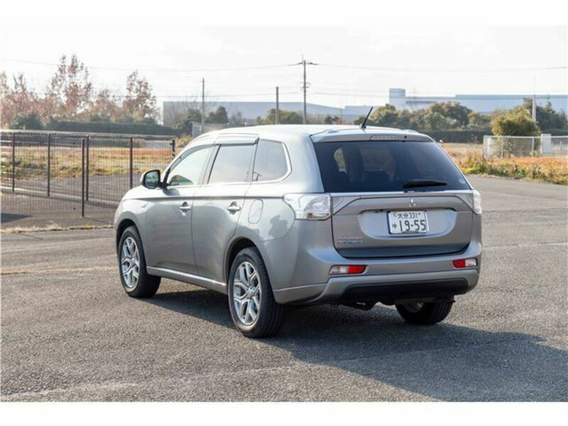 OUTLANDER PHEV