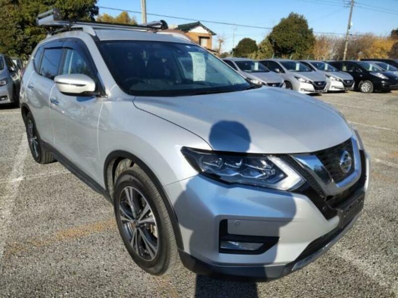 X-TRAIL