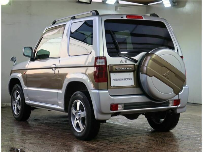 PAJERO MINI