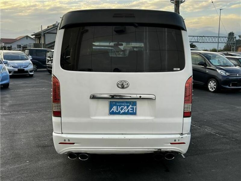 HIACE VAN