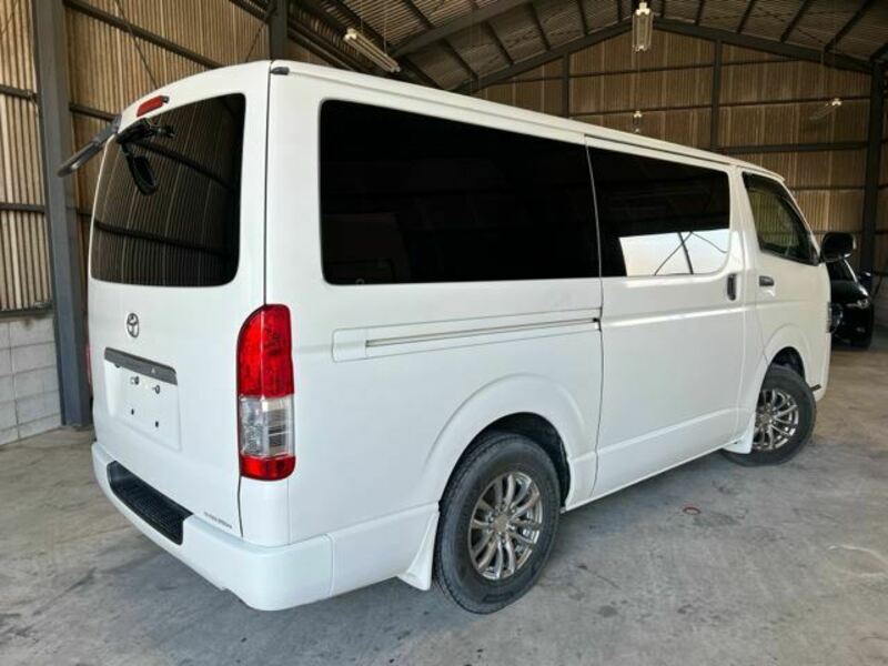 HIACE