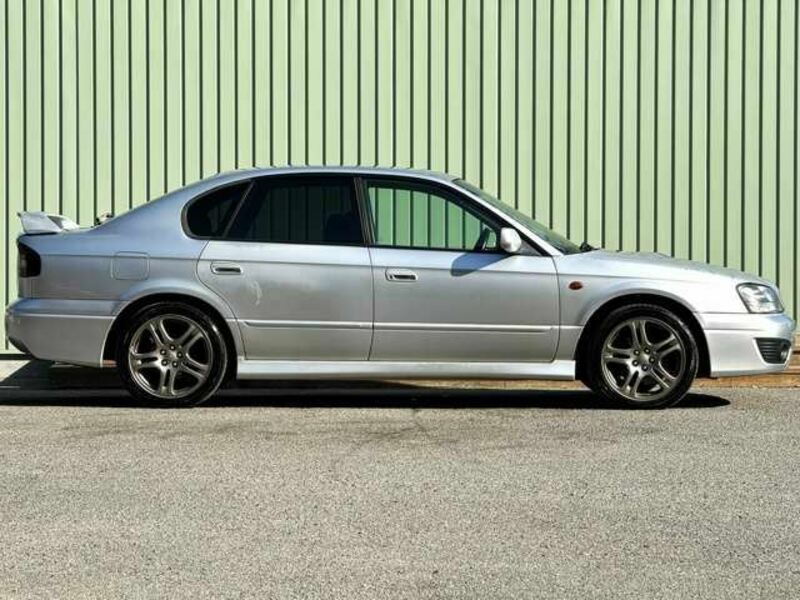 LEGACY B4