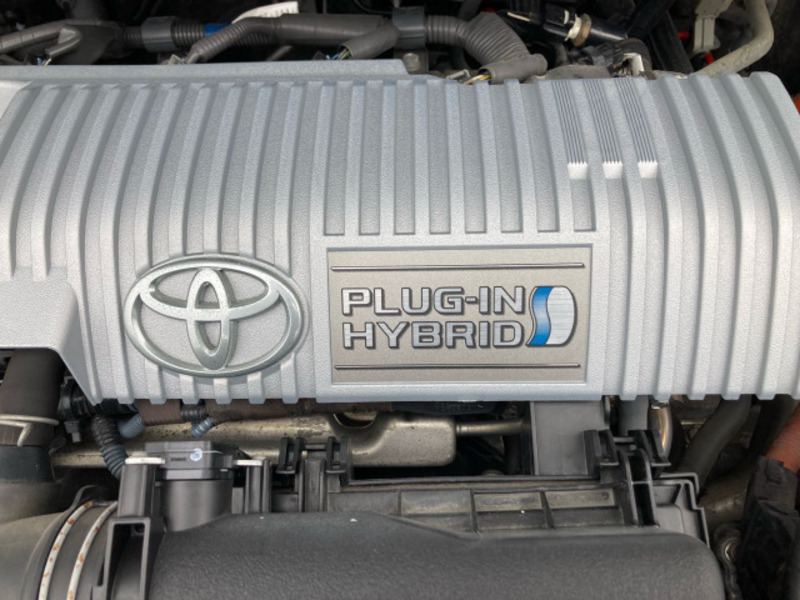 PRIUS PHV