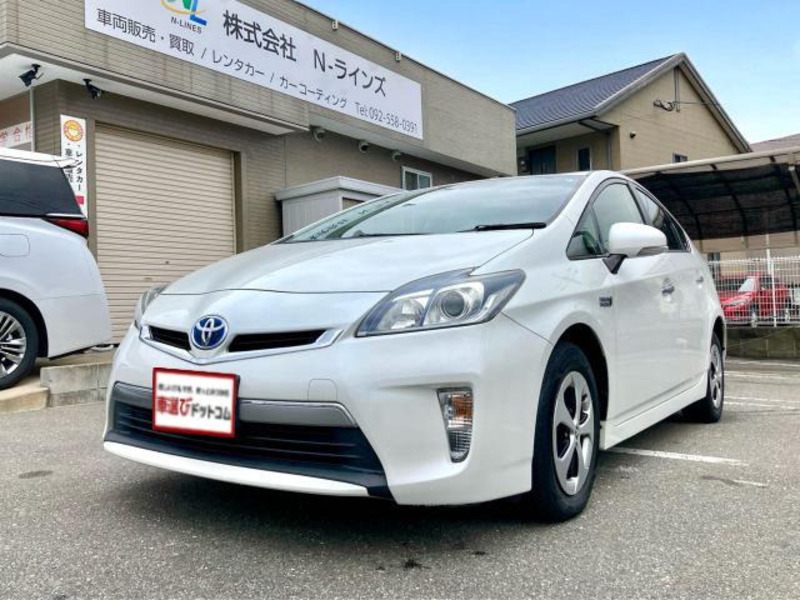 TOYOTA PRIUS PHV