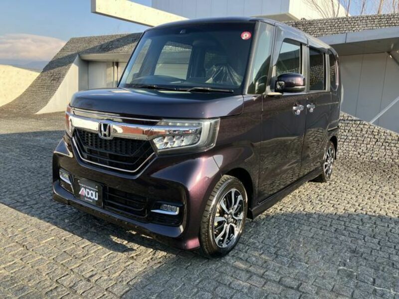 HONDA N BOX CUSTOM