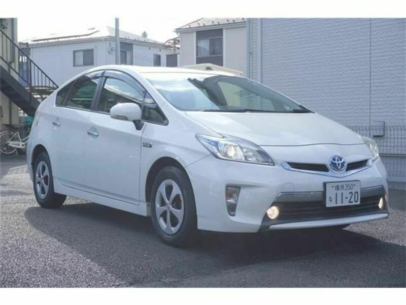 PRIUS PHV