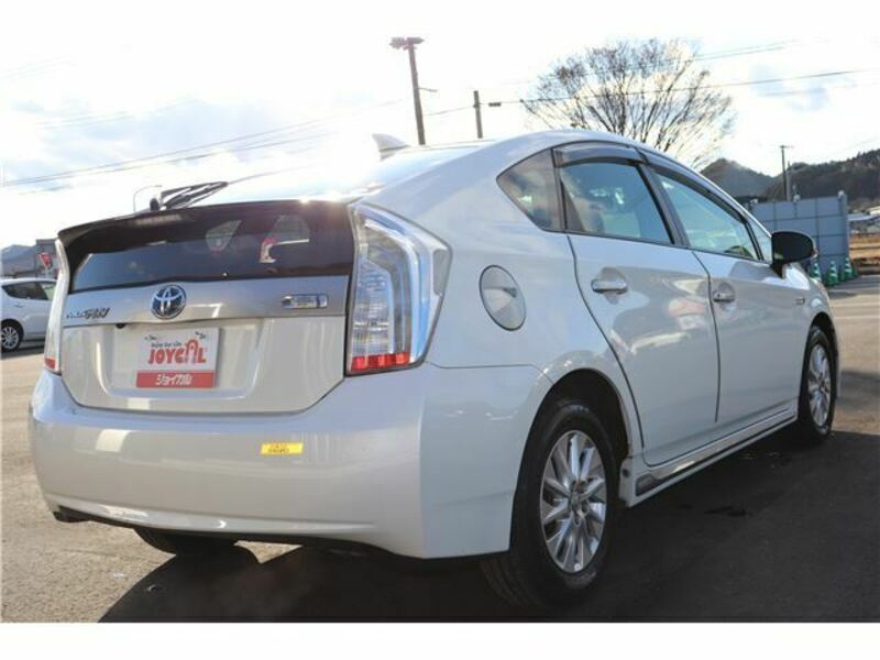 PRIUS PHV