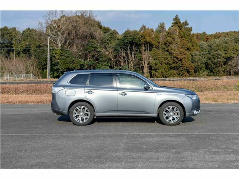 OUTLANDER PHEV