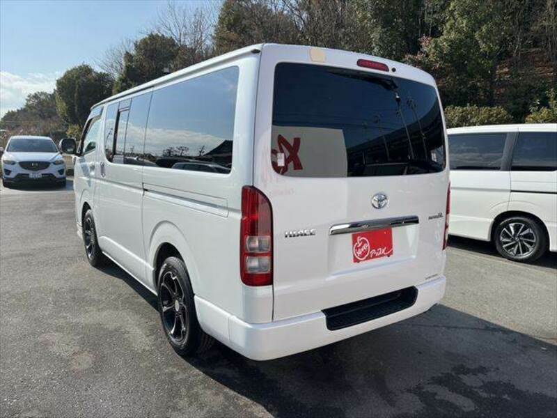 HIACE VAN