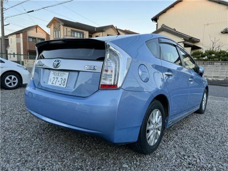 PRIUS PHV