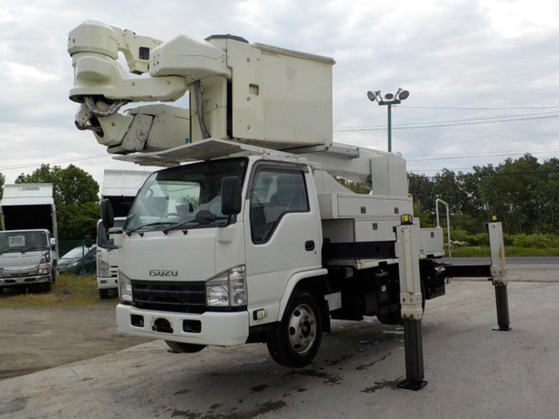 ISUZU ELF