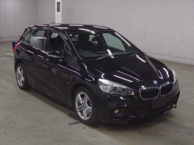 BMW 2 SERIES